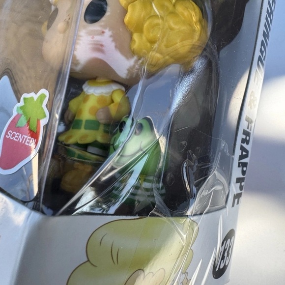 Funko Pop! Vinyl: Strawberry Shortcake - Lemon Meringue & Frappe Figurine #133 - Picture 5 of 5